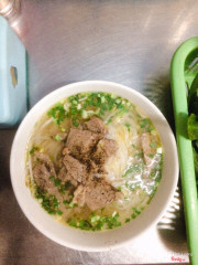 Phở nạm gầu