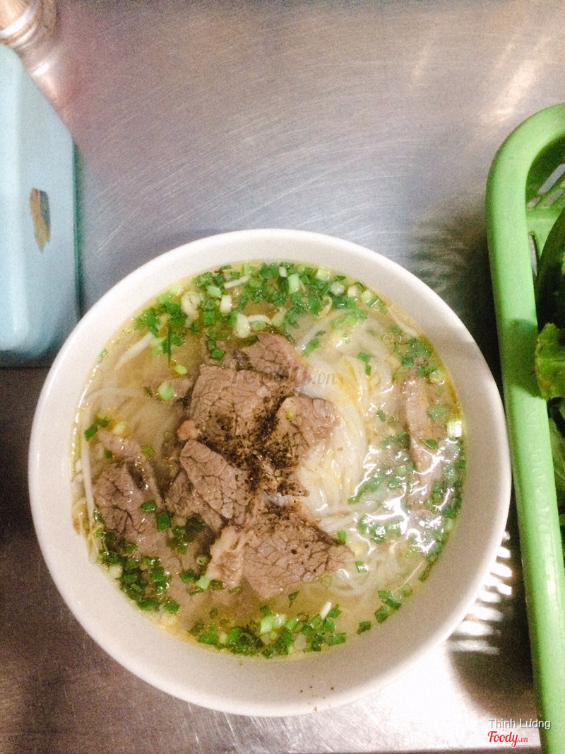 Phở nạm gầu