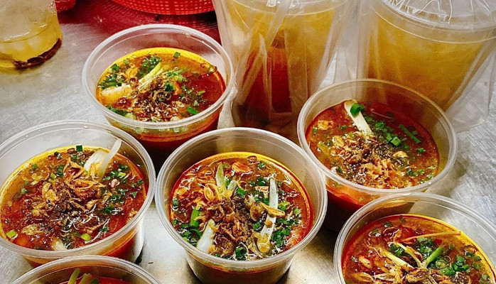 Nhật Duy - Bánh Mì & Bò Kho - Trần Hưng Đạo