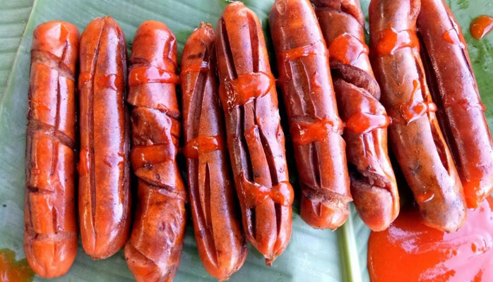 Eat My Sausage - Xúc Xích Đức