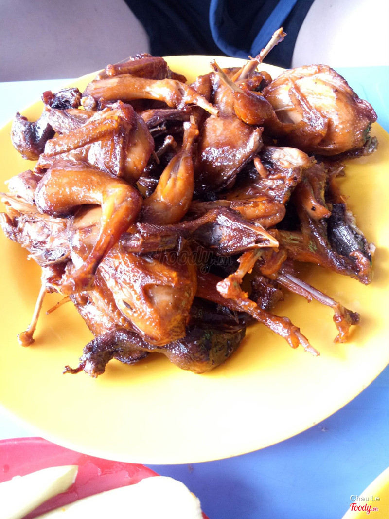 cút chiên bơ