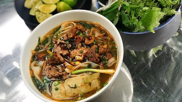 Bún Bò Huế Cô Lý - Giáo Xứ Bùi Thượng