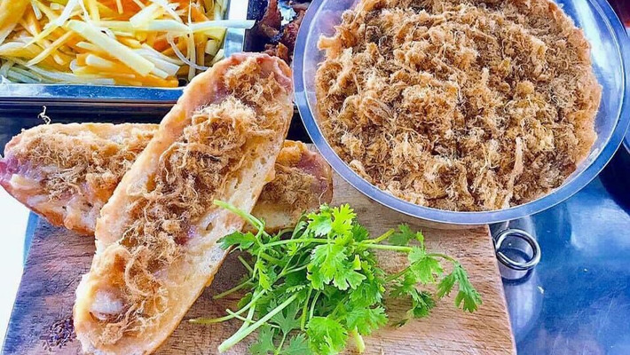 Bánh Mì Hà Nội Chính Hiệu - Võ Thị Sáu