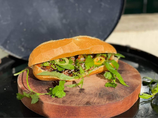 Bánh Mì & Bún Thịt Nướng Bà Lụa - Lê Hồng Phong