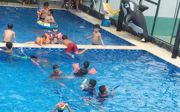 Hồ Bơi Trung Sơn - Đường Số 1