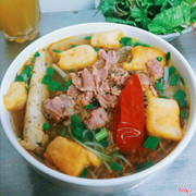 bún riêu sườn sụn