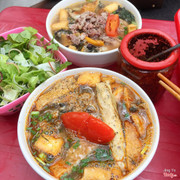 bún riêu ốc