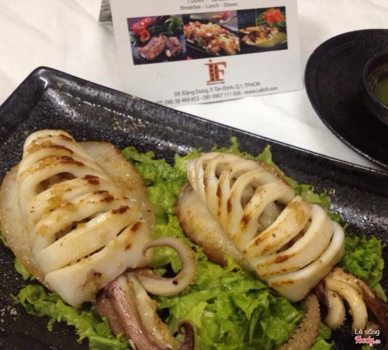 Mực nướng cháy rượu whisky