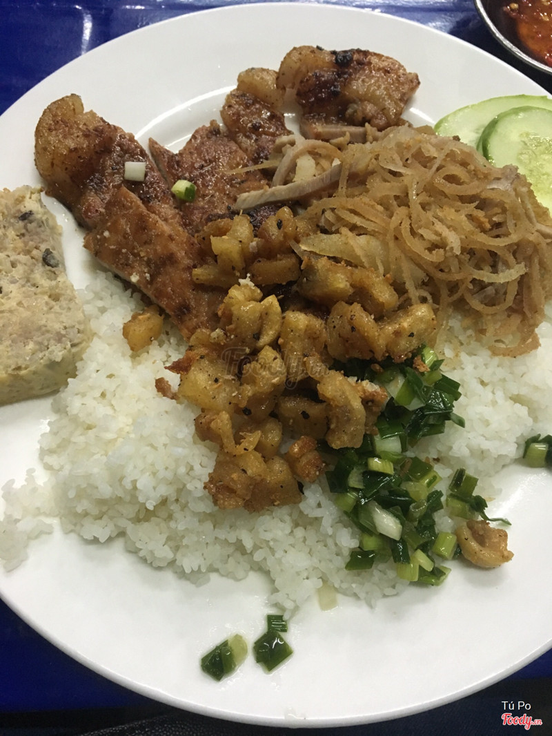 cơm tấm sườn nướng