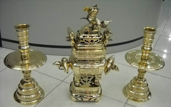Hồng Quang - Cửa Hàng Lư Đồng