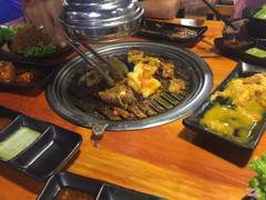 Heo + bò + ếch xào rơm + mực ống