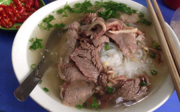 Phở Bò, Bún Thịt Nướng & Cơm Rang