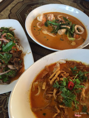 Khaosoi. Bò kiểu thái. Tomyum seafood