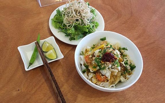 Hường - Mì Quảng Phú Chiêm