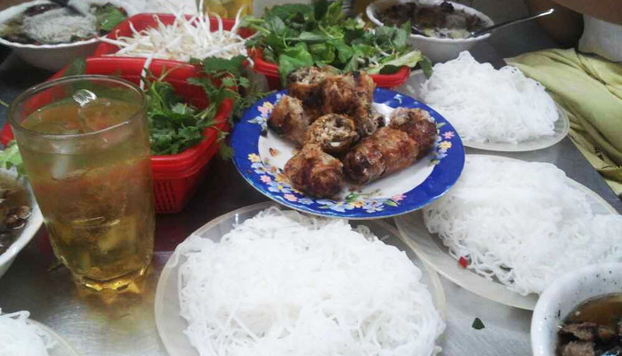 Bà Trang - Bún Chả & Nem Cua Bể