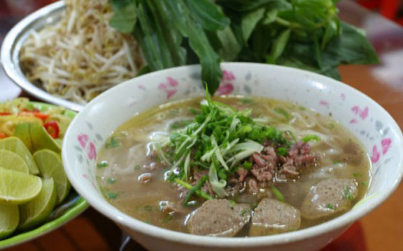 Hữu Nghị - Quán Phở