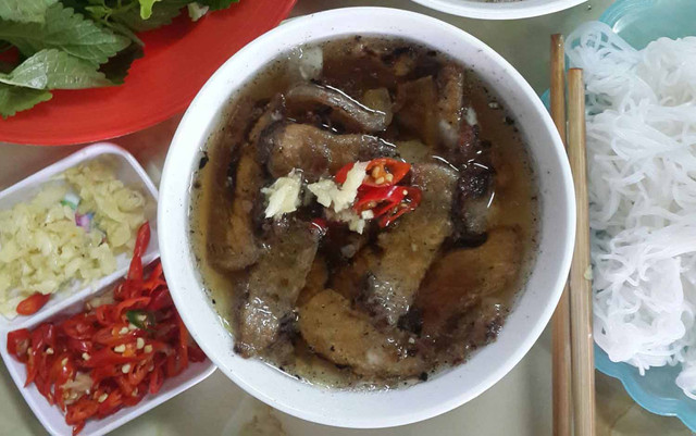 Ngọc Khánh - Bún Chả & Nem Tôm