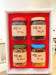 Hình bên trong của set Tứ Quý - Tết Cổ Truyền