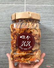 Món mới : cơm cháy mắm lắc khô gà . Giá : 50k