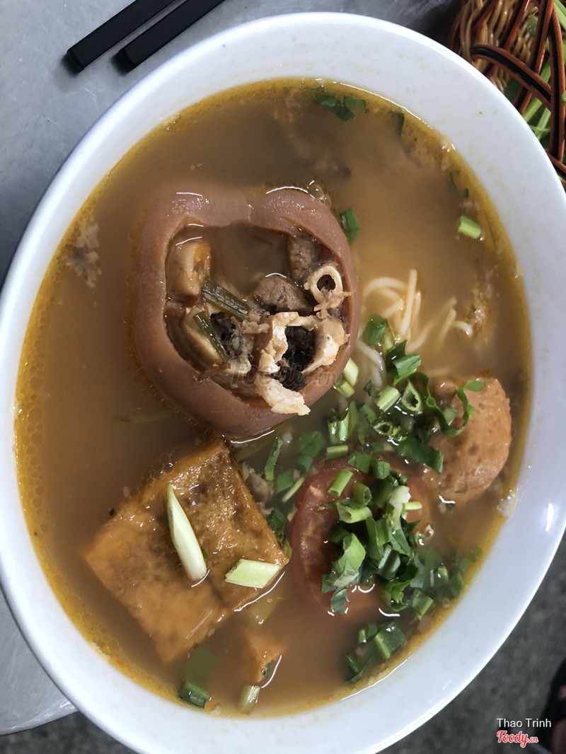 Bún riêu giò