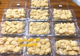 Gà tẩm bột xù giòn bên ngoài, ngọt thơm bên trong và ăn một lại muốn ăn hai. 85k/500g