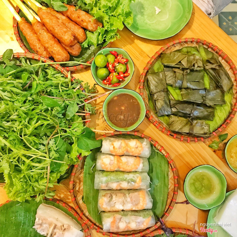 cuốn và nem lụi