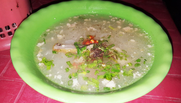 Điểm Tâm Sáng - Bánh Canh & Bánh Tai Vạc