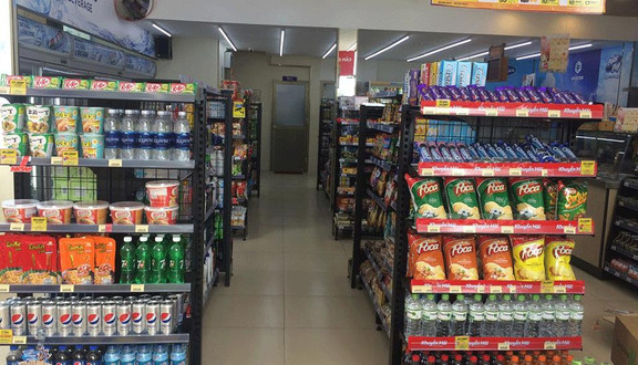 Circle K - 10E Trần Hưng Đạo