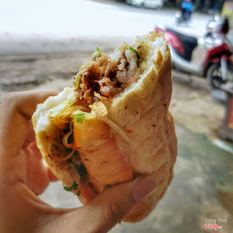 Bánh mì thịt nướng 