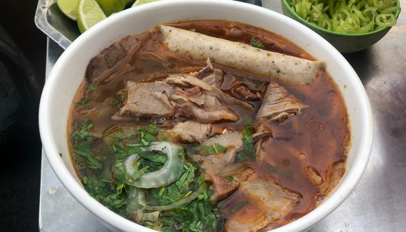 Bình - Bún Bò & Phở Bò - Cư Xá Phan Đăng Lưu