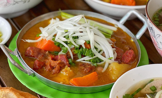 Bò Kho Cô Nguyên - Phạm Văn Đồng