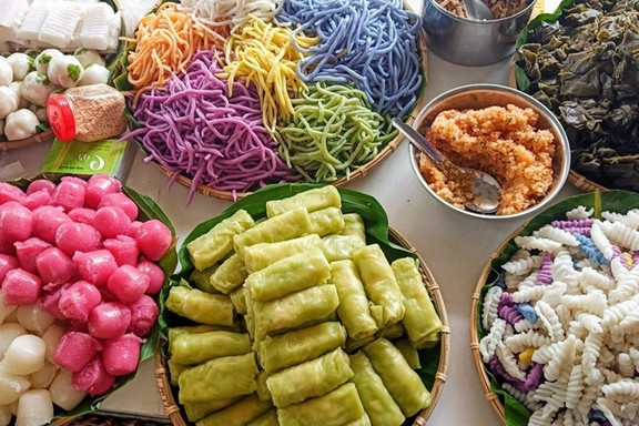 Bánh Tầm Bì Heo Quay & Bánh Ngọt Truyền Thống