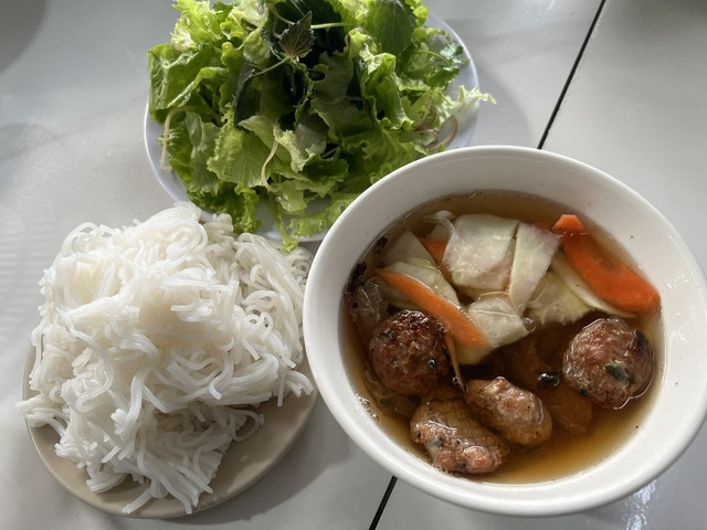 Quán Mai Phương - Bún Chả Hà Nội & Cơm Sườn - Cơm Gà