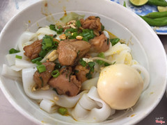 Mì gà + trứng