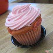 CupCake Kem Ổi Giá 23k /cái