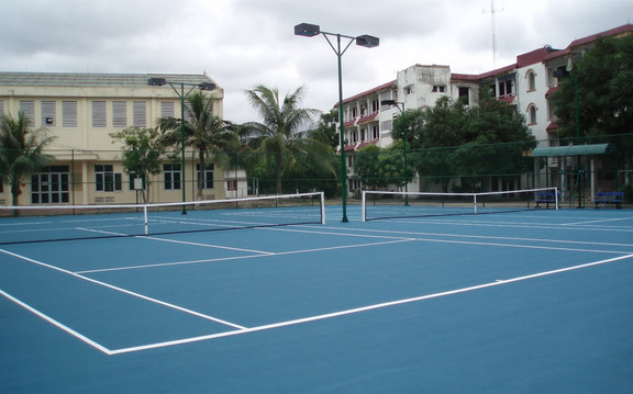 Sân Tennis - Khách Sạn Hacinco