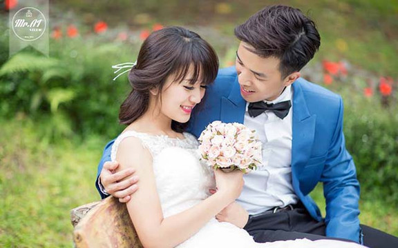 Mr. At Studio - Hòa Hảo