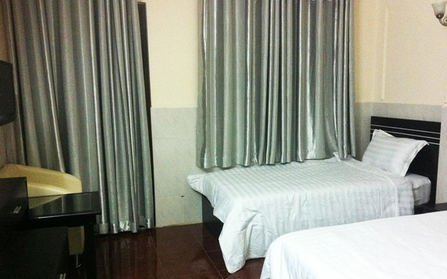 Thủy Trung Hotel