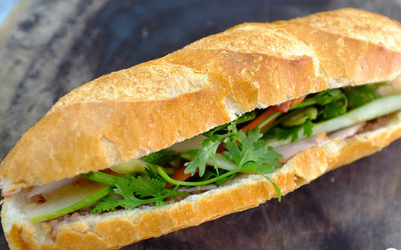 Bánh Mì Thuận Tiến - Nguyễn Văn Linh