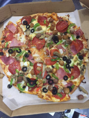 Pizza thập cẩm đế mỏng