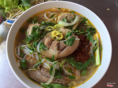 bún bò giò heo