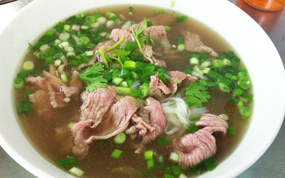 Phở Nga - Nguyễn Văn Linh