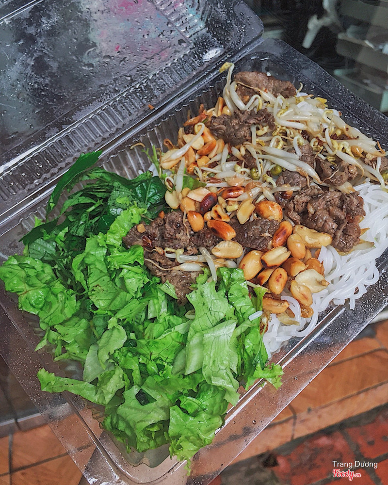 bún bò trộn