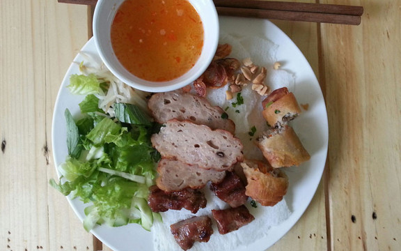 Quán Bún & Bánh Hỏi Thịt Nướng