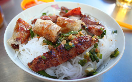 Thảo - Bún Thịt Nướng