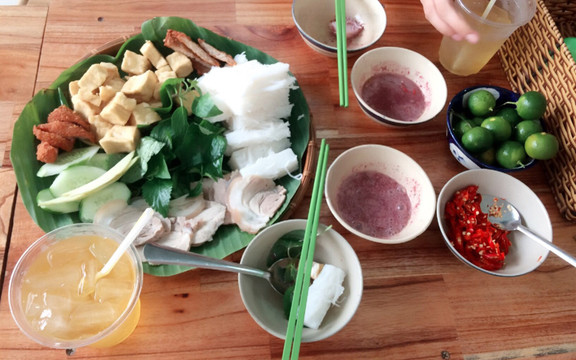 Đệ Nhất Quán - Bún Đậu Mắm Tôm & Bún Chả Hà Nội