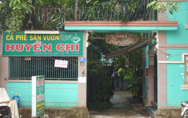 Cafe Sân Vườn Huyền Chi