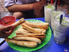 Chè thái ở đây thành truyền thống luôn rồi, mà càng ngày càng bớt ngon ạ :( kém hơn hồi trước thôi chứ vẫn ngon hơn những hàng khác, có một chi nhánh nữa ở lê lợi nhưng e thấy ở đây vẫn là nhất❤️❤️