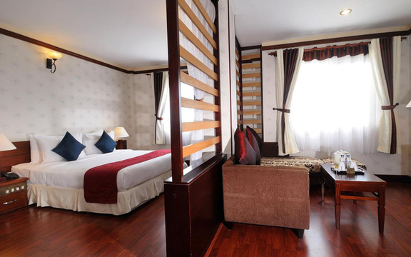 Asian Ruby Luxury Hotel