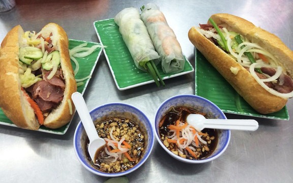 Bánh Mì Như Lan - Hoàng Công Chất